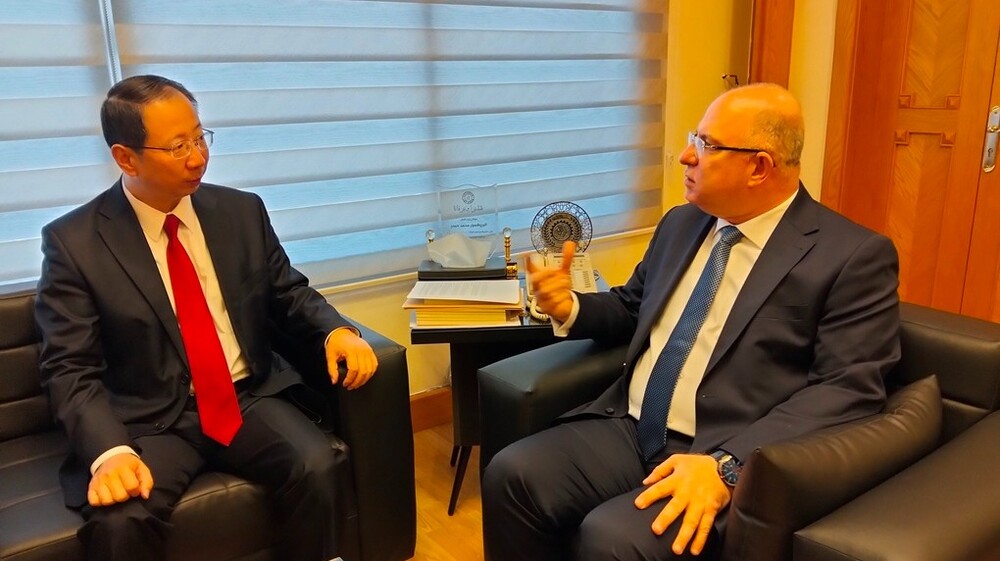 ННА: Ливанският министър на труда се срещна с китайския посланик в страната