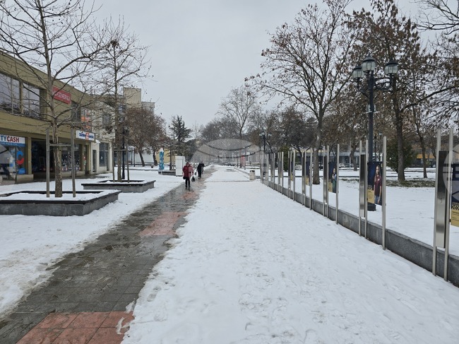 Машинен оператор, специалист по металорежещи машини и стругар са част от свободните работни места на Бюрото по труда в Козлодуй 