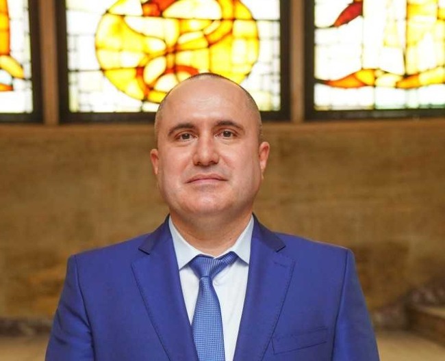 Доц. д-р Бранимир Николов е избран за първия декан на Факултета по ветеринарна медицина на Медицински университет – Плевен 