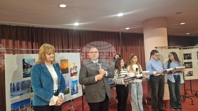 Фотоконкурсът „Разград - уловени мигове“ представи града през детския поглед