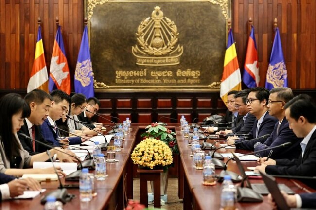 АКП: Китайска организация за икономически изследвания се стреми да засили партньорството с Камбоджа в сферата на технологиите 