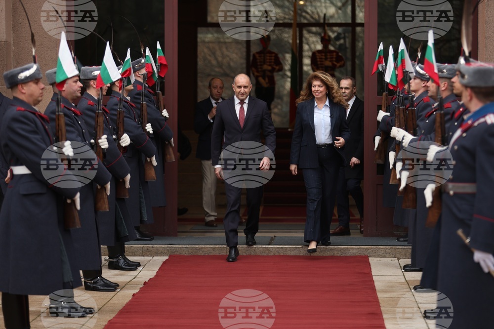 България има нов президент - Илияна Йотова, Конституционният съд прекрати правомощията на Румен Радев след подадената от него оставка