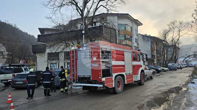 Тяло на мъж е открито при пожар в апартамент в Ловеч
