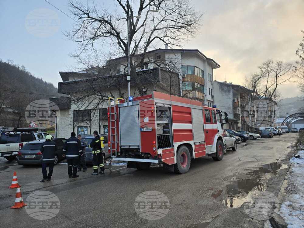 Тяло на мъж е открито при пожар в апартамент в Ловеч
