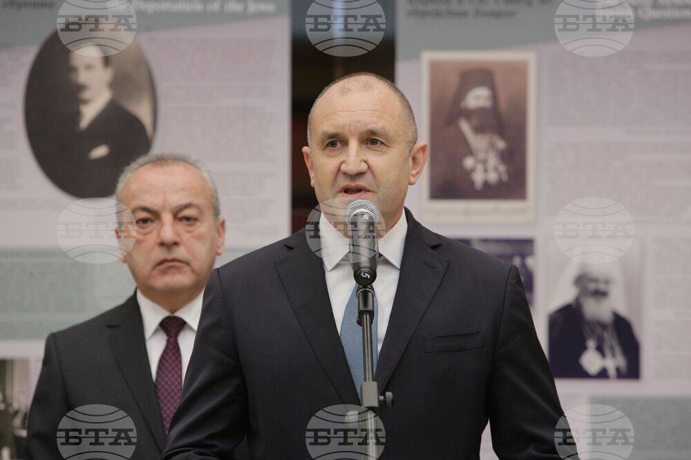 Национална библиотека „Св. Св. Кирил и Методий“ - изложба - евреи - спасяване - Румен Радев 