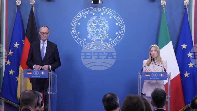 Европа трябва и ще направи повече за сигурността на Арктика, каза германският канцлер Фридрих Мерц