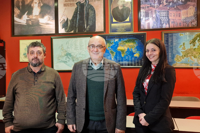 УНИБИТ - лаборатория „Експертика“