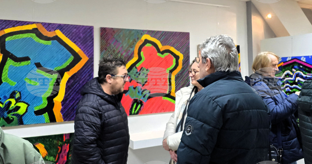 Сливен - Велин Динев - изложба „Ритми на цветовете“