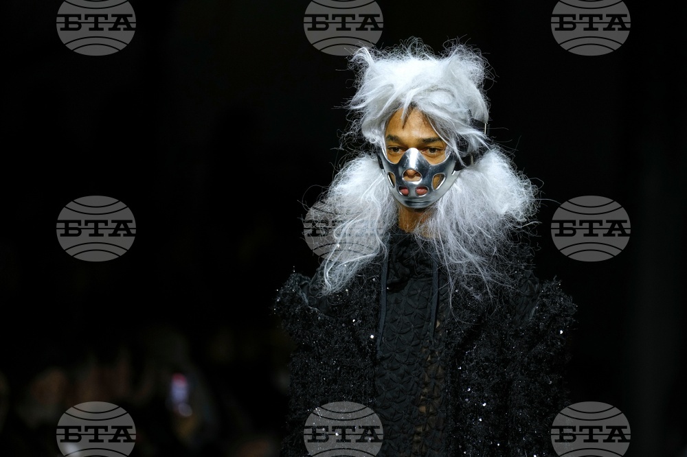 France Fashion Comme des Garcons F/W 26/27