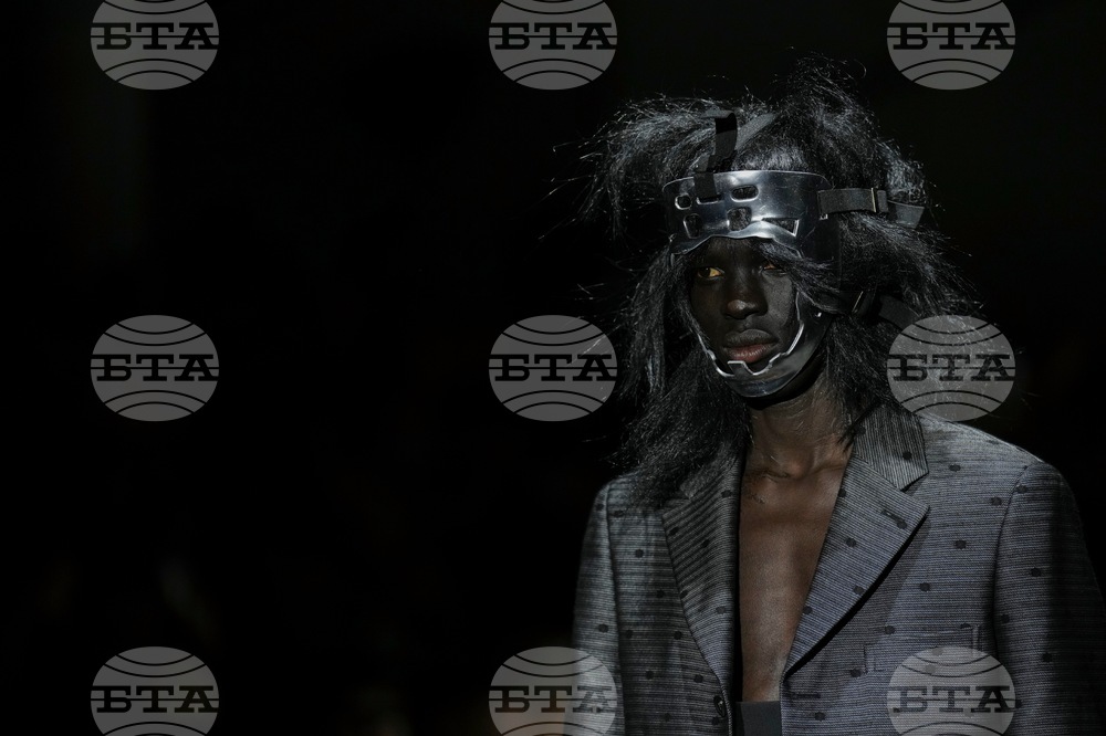 France Fashion Comme des Garcons F/W 26/27