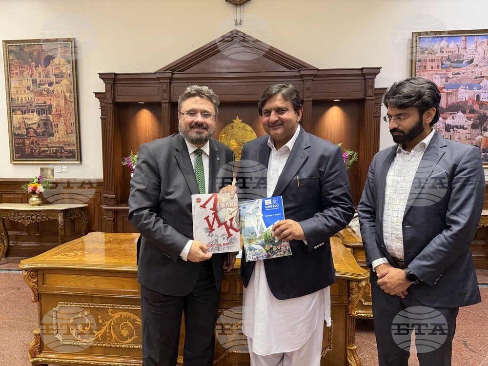 Пакистан - Лахор - Кирил Вълчев - Малик Мухамад Ахмад Хан - среща