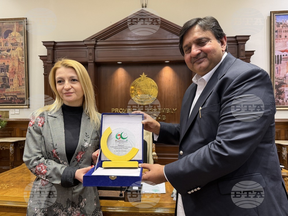 Пакистан - Лахор - Кирил Вълчев - Малик Мухамад Ахмад Хан - Ирена Ганчева - среща