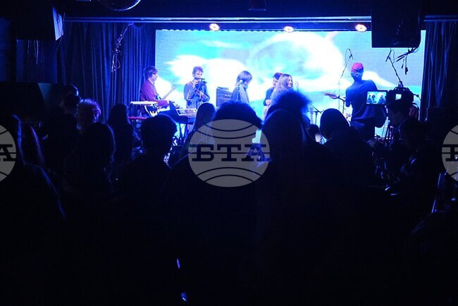 Slicr, Yanichka Nushi и Scarlet се качиха на една сцена в Пловдив