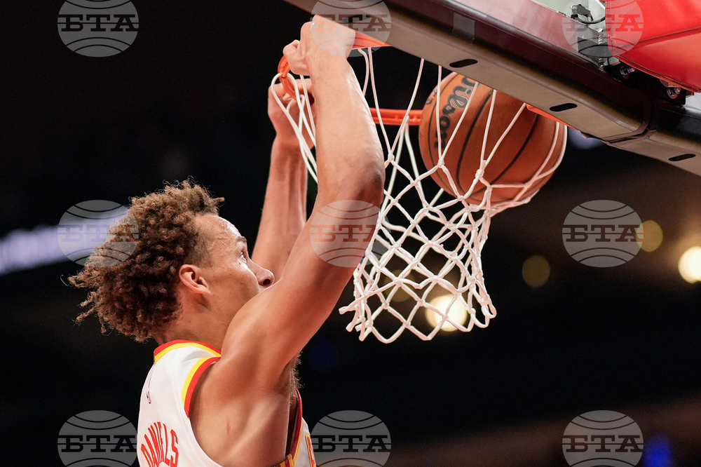 Suns Hawks Basketball