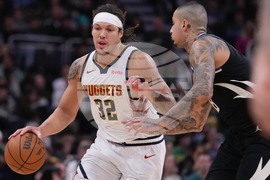 Nuggets Bucks Basketball