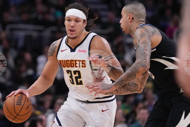 Nuggets Bucks Basketball