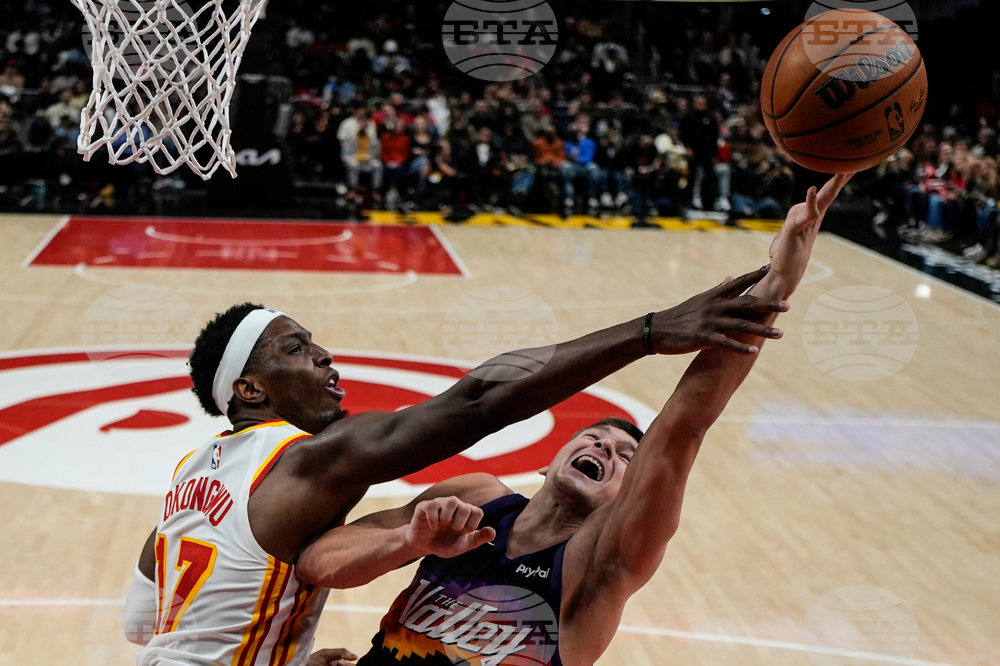 Suns Hawks Basketball