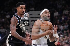 Nuggets Bucks Basketball