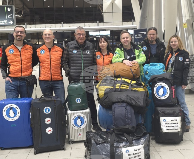 Fourth Group of 34th Bulgarian Antarctic Expedition Departs from Sofia