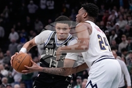 Nuggets Bucks Basketball