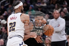 Nuggets Bucks Basketball