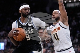 Nuggets Bucks Basketball