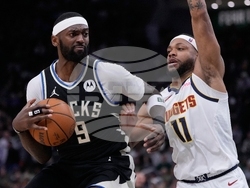 Nuggets Bucks Basketball