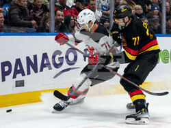 Devils Canucks Hockey