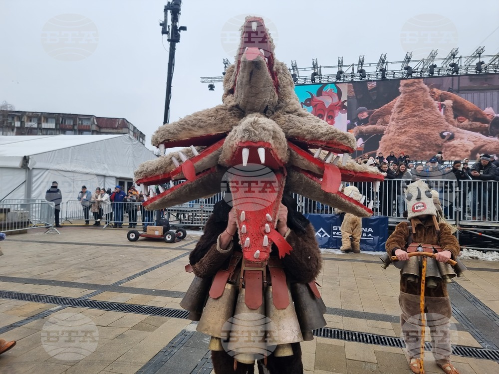 Перник - фестивал „Сурва“ - маскарадни дефилета