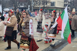 Перник - фестивал „Сурва“ - маскарадни дефилета