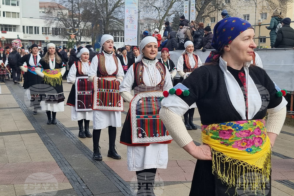 Перник - фестивал „Сурва“ - маскарадни дефилета