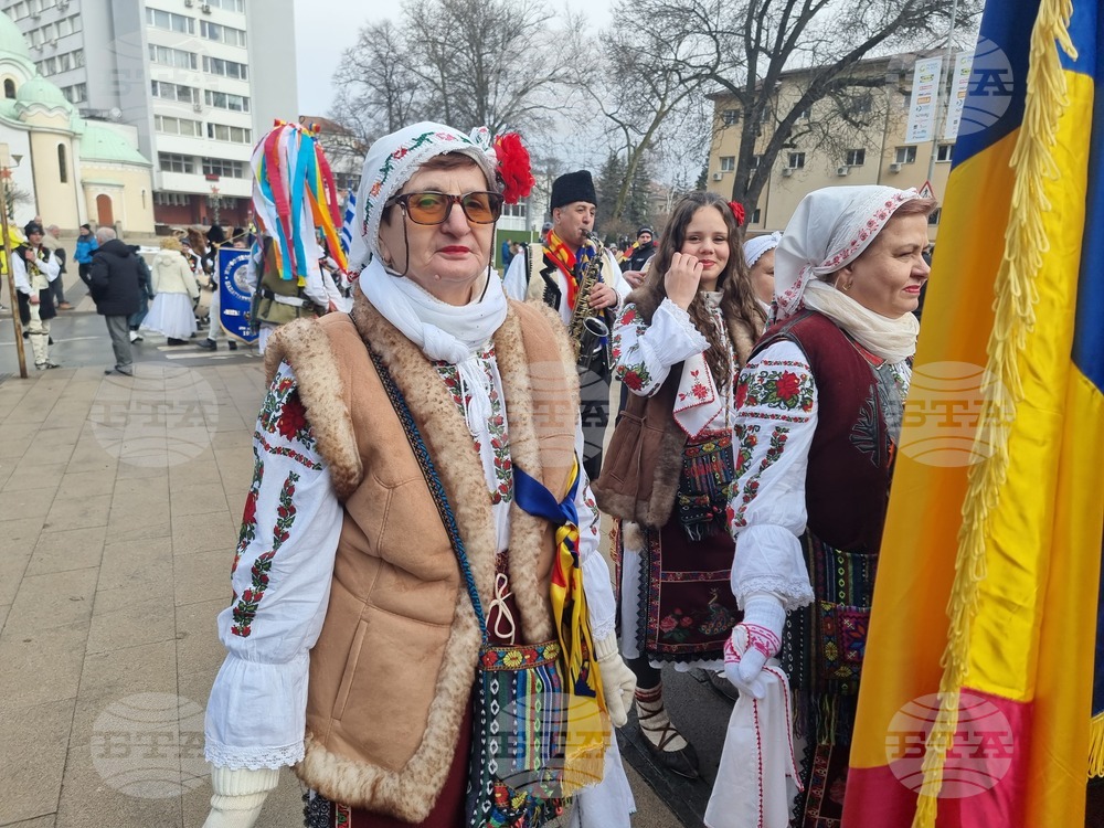 Перник - фестивал „Сурва“ - маскарадни дефилета