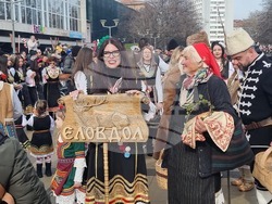 Перник - фестивал „Сурва“ - маскарадни дефилета