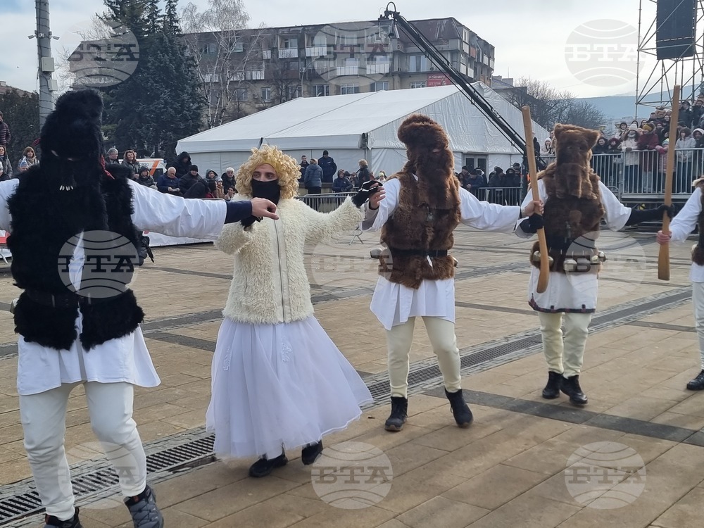 Перник - фестивал „Сурва“ - маскарадни дефилета