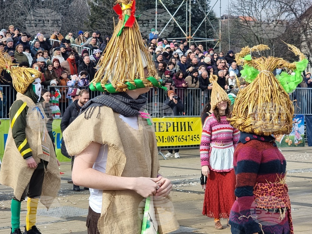 Перник - фестивал „Сурва“ - маскарадни дефилета