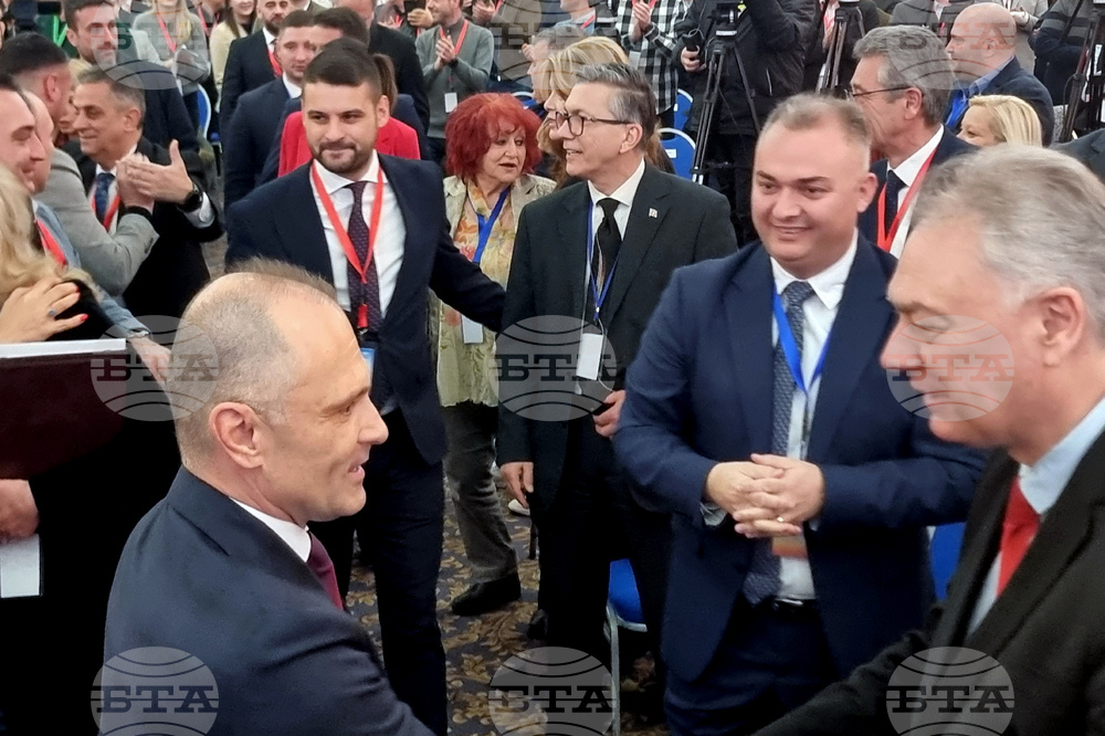 Председателят на СДСМ Венко Филипче оцени проведения днес конгрес на опозиционната партия като успешен 