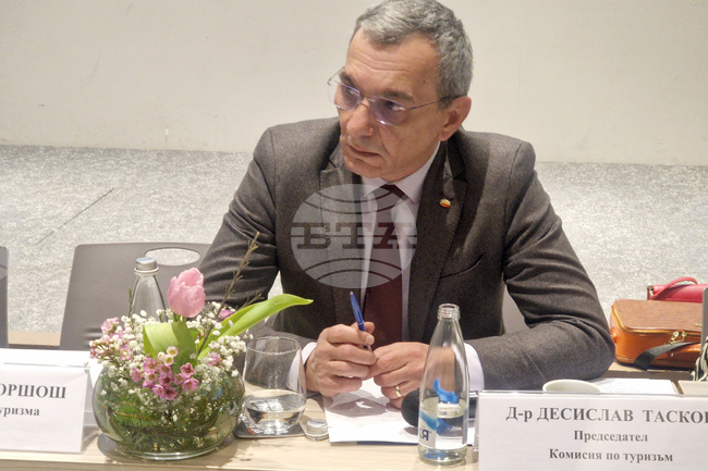 С отварянето на Рудозем – Ксанти се променя картата на Родопите и се очертава нов туристически коридор, каза д-р Десислав Тасков