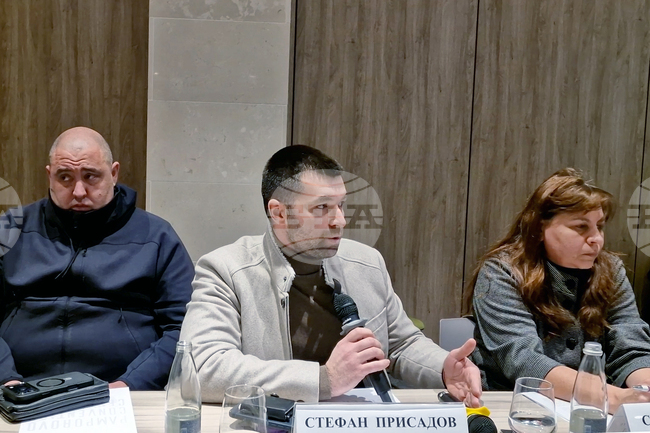 Повече правомощия за ски патрулите и регламентиране на професията ски учител поиска Стефан Присадов, изпълнителен директор на „Пампорово“ АД