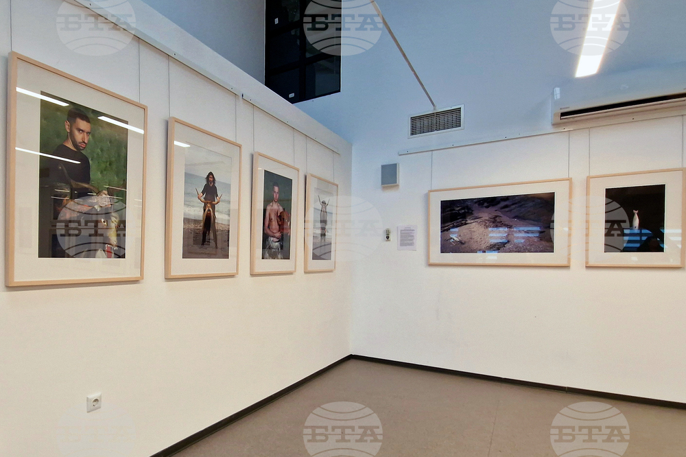 Бургас - магистърски курс по „Фотография” - дипломиране - изложба