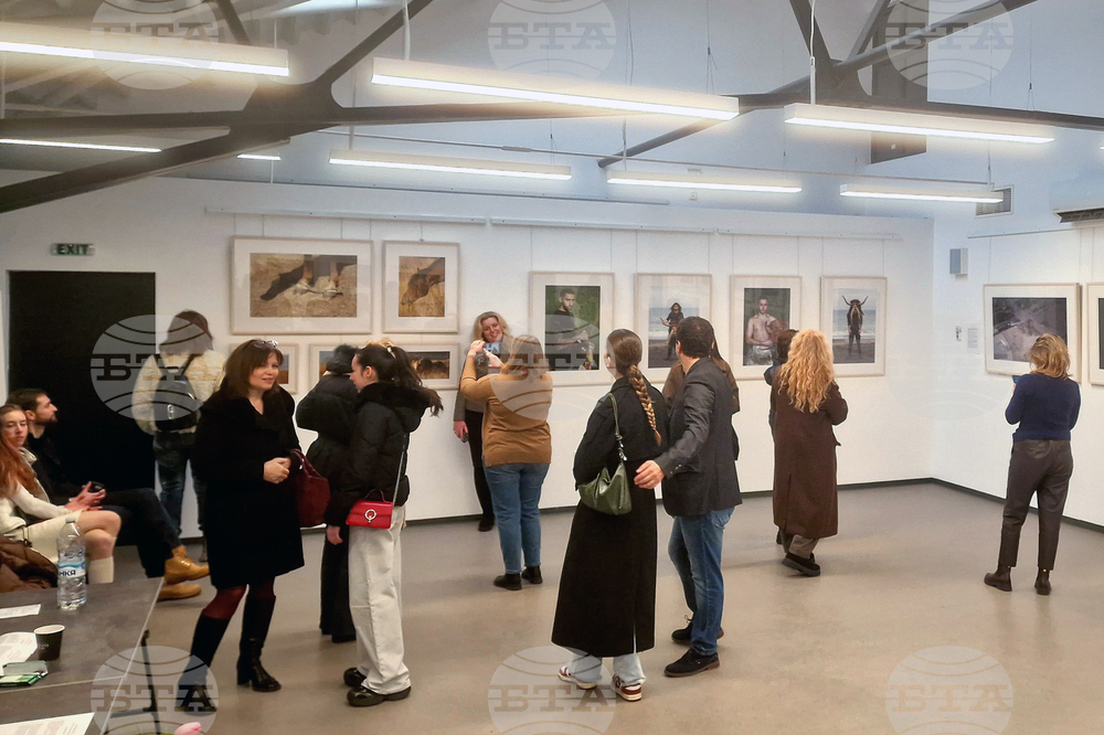 Бургас - магистърски курс по „Фотография” - дипломиране - изложба
