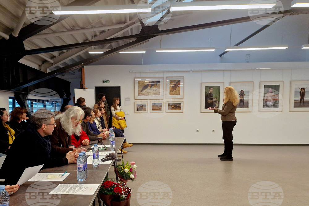 Бургас - магистърски курс по „Фотография” - дипломиране - изложба