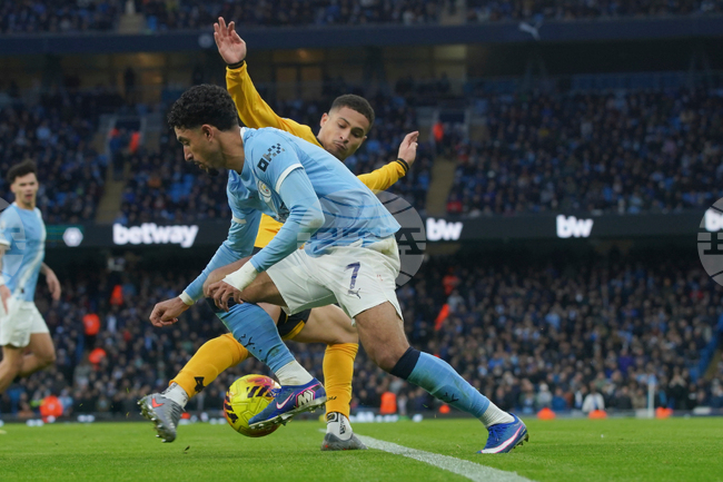 Манчестър Сити се наложи у дома срещу Уулвс в първенството на Англия