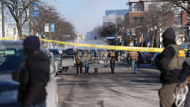 Губернаторът на Минесота обяви, че федерални агенти са застреляли човек в Минеаполис