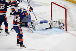 Sabres Islanders Hockey