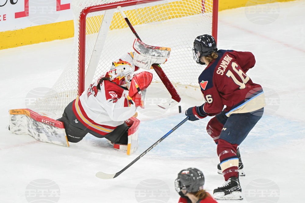 PWHL Charge Victoire Hockey