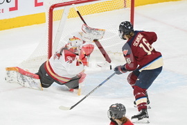 PWHL Charge Victoire Hockey