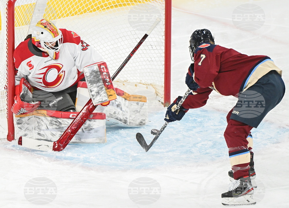 PWHL Charge Victoire Hockey