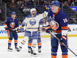 Sabres Islanders Hockey