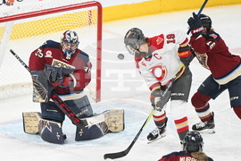 PWHL Charge Victoire Hockey