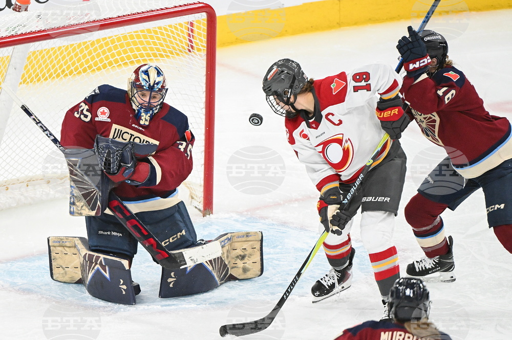 PWHL Charge Victoire Hockey